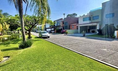 VENTA DE CASA EN FRACCIONAMIENTO