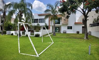 VENTA DE CASA EN FRACCIONAMIENTO