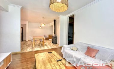 CASA 4 AMBIENTES, EXCELENTE ESTADO, FONDO Y TERRAZA, DOS PLANTAS AL FRENTE, DIGNA VISITAR