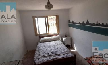 CASA DE DOS DORM CON AMPLIO TERRENO DE 1000 m2 EN GABOTO  EN VENTA