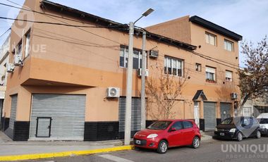 Oficina en  12 de Septiembre y Leguizamón