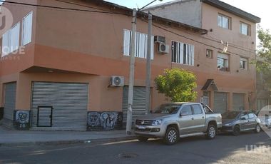 Oficina en  12 de Septiembre y Leguizamón