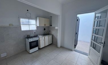 Casa en alquiler - 2 dormitorios - Ensenada