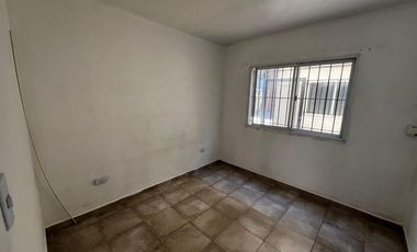 Alquiler en las Tunas 2 ambientes PH