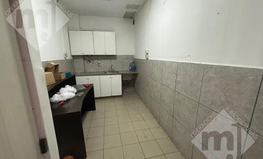 Local en S.Fer.-Vias/Centro