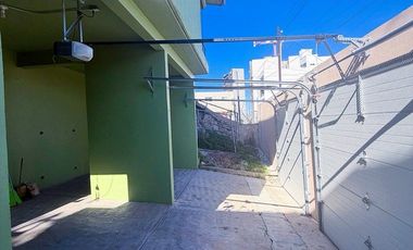 CASA EN RENTA DE UN NIVEL, COL MADERO (CACHO), TIJUANA