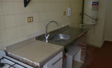 Alquiler Departamento 4 ambientes frente balcón Boulevard Pque. Saavedra