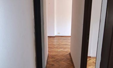 Alquiler Departamento 4 ambientes frente balcón Boulevard Pque. Saavedra
