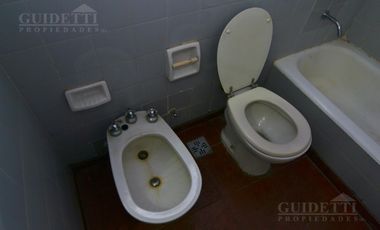 Alquiler Departamento 4 ambientes frente balcón Boulevard Pque. Saavedra