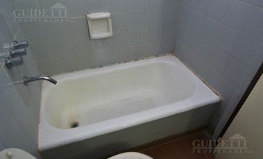 Alquiler Departamento 4 ambientes frente balcón Boulevard Pque. Saavedra