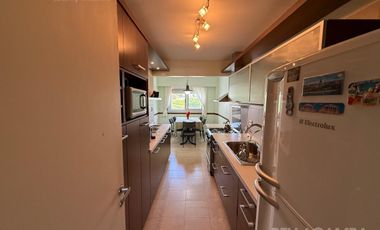 DEPARTAMENTO EN ALQUILER 5 AMBIENTES CON COCHERA  EN VICENTE LOPEZ