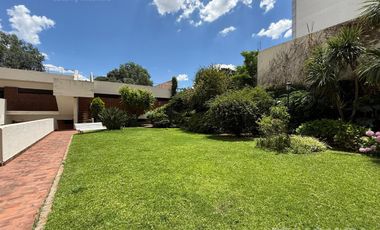 DEPARTAMENTO EN ALQUILER 5 AMBIENTES CON COCHERA  EN VICENTE LOPEZ