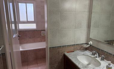 DEPARTAMENTO EN ALQUILER 5 AMBIENTES CON COCHERA  EN VICENTE LOPEZ