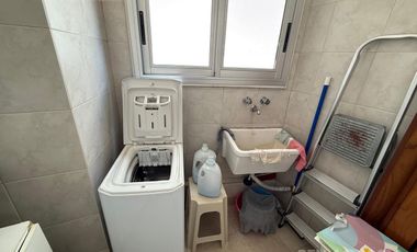 DEPARTAMENTO EN ALQUILER 5 AMBIENTES CON COCHERA  EN VICENTE LOPEZ