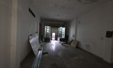 Alquiler Local en Grand Bourg