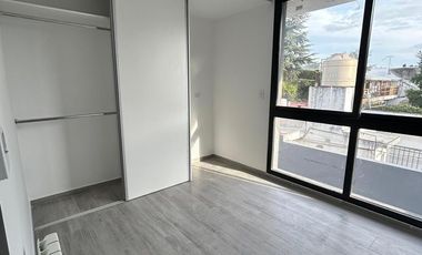 Casa duplex en condominio cerrado - Adrogué