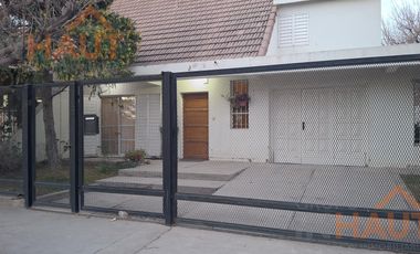 Casa en Venta en barrio Bancario de Fernández Oro
