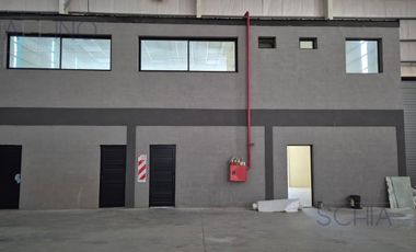 Nave Industrial 3300 m2 en Alquiler en Polo Industrial Spegazzini