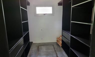 Venta - Casa - Barrio Los Pinos - Exaltación de la Cruz