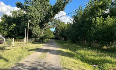 Venta - Casa - Barrio Los Pinos - Exaltación de la Cruz
