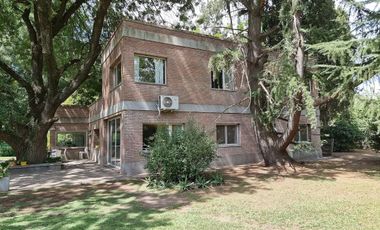 Venta - Casa - Barrio Los Pinos - Exaltación de la Cruz