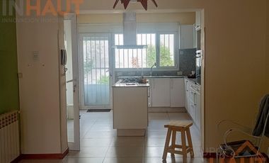 Venta de Casa de 2 habitaciones área centro