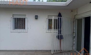 Venta de Casa de 2 habitaciones área centro
