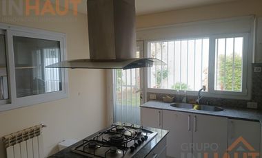 Venta de Casa de 2 habitaciones área centro