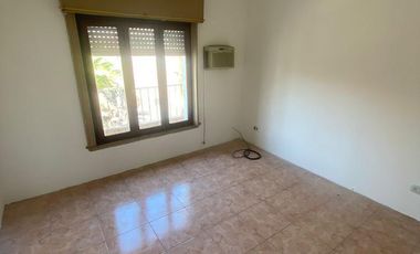 casa para dos familias en dos plantas   sin expensas en Lanús Oeste