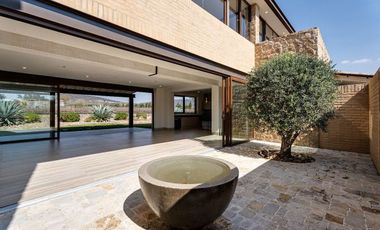 Casa en viñedos en venta en San Miguel de Allende con cava y amenidades