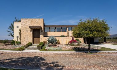 Casa en viñedos en venta en San Miguel de Allende con cava y amenidades