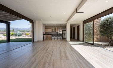 Casa en viñedos en venta en San Miguel de Allende con cava y amenidades