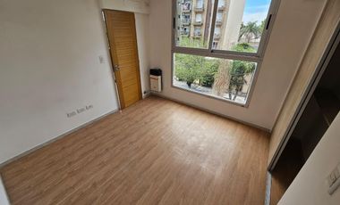 DEPARTAMENTO EN ALQUILER EN MORON SUR - CON COCHERA