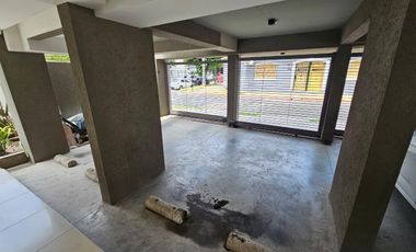 DEPARTAMENTO EN ALQUILER EN MORON SUR - CON COCHERA