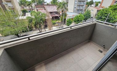 DEPARTAMENTO EN ALQUILER EN MORON SUR - CON COCHERA