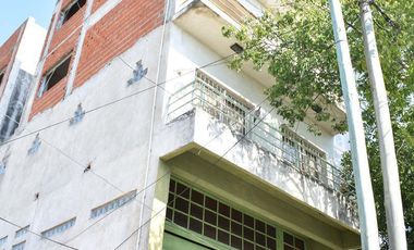 Edificio en block en Wilde