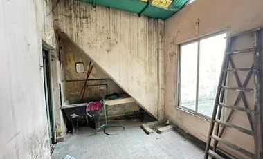 VENTA CASA 2 AMBIENTES PATIO TERRAZA FONDO VALENTIN ALSINA