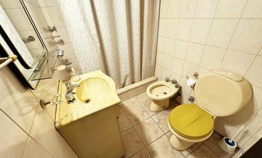 VENTA CASA 2 AMBIENTES PATIO TERRAZA FONDO VALENTIN ALSINA