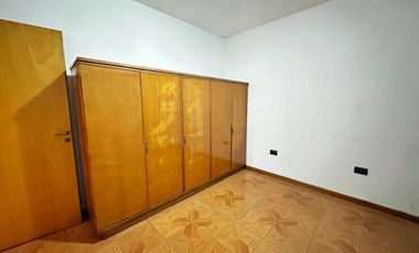 VENTA CASA 2 AMBIENTES PATIO TERRAZA FONDO VALENTIN ALSINA