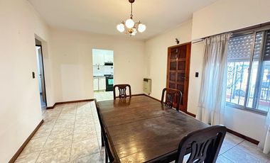 VENTA CASA 2 AMBIENTES PATIO TERRAZA FONDO VALENTIN ALSINA