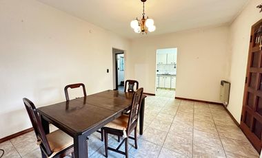 VENTA CASA 2 AMBIENTES PATIO TERRAZA FONDO VALENTIN ALSINA