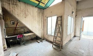 VENTA CASA 2 AMBIENTES PATIO TERRAZA FONDO VALENTIN ALSINA