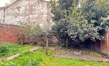 VENTA CASA 2 AMBIENTES PATIO TERRAZA FONDO VALENTIN ALSINA