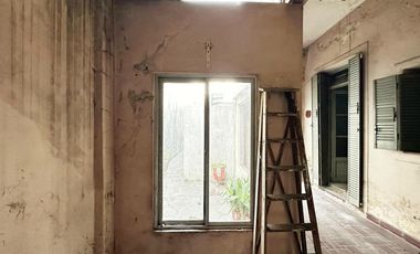 VENTA CASA 2 AMBIENTES PATIO TERRAZA FONDO VALENTIN ALSINA