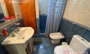 Departamento 4 y 2 ambienentes en venta en Ramos Mejia Norte