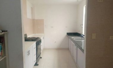VENTA DE CASA  REMODELADA EN FRACC ALBATERRA CARRETERA A COLOTLAN