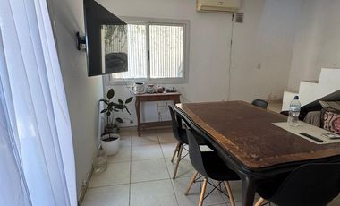 VENTA duplex de 2 dormitorios en B° Quisquizacate
