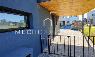 Casa 3 dormitorios venta en Canal, Villa Nueva