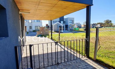 Casa 3 dormitorios venta en Canal, Villa Nueva