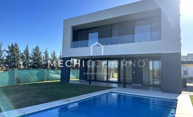 Casa 3 dormitorios venta en Canal, Villa Nueva